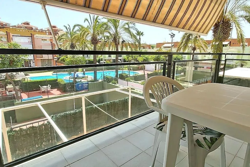 La Antilla, Walk To The Beach!. Apartment